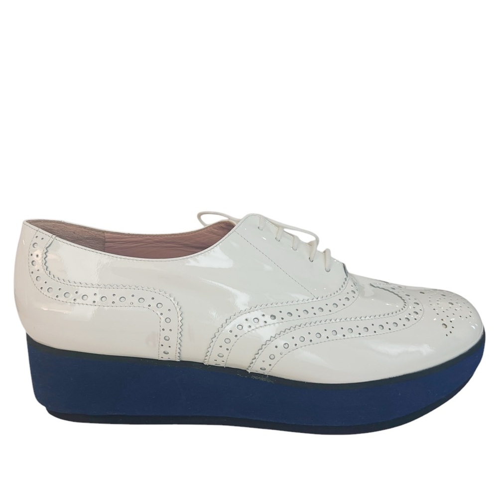 Robert Clergerie white patent lace up wedge oxford